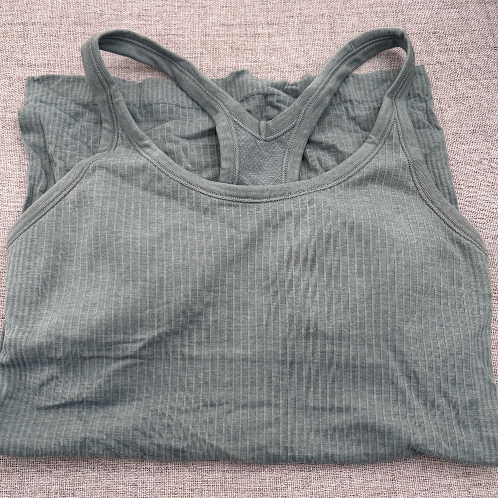 Lululemon Ribbed Racerback Tank Top size 4 blue